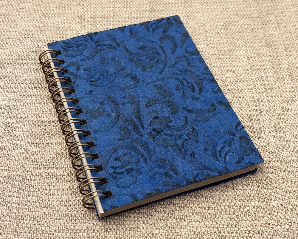 Small embossed notebook - Dark Blue