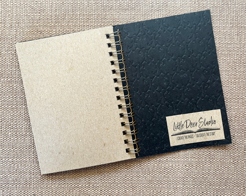 Small embossed notebook - Black