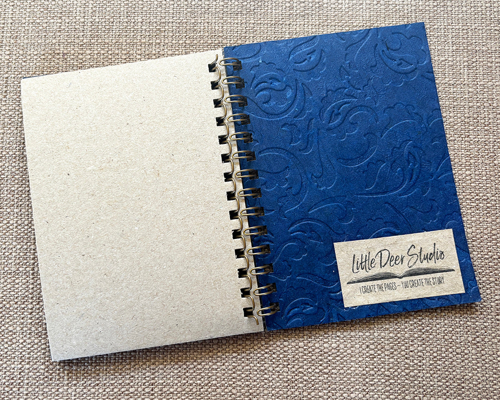 Small embossed notebook - Dark Blue