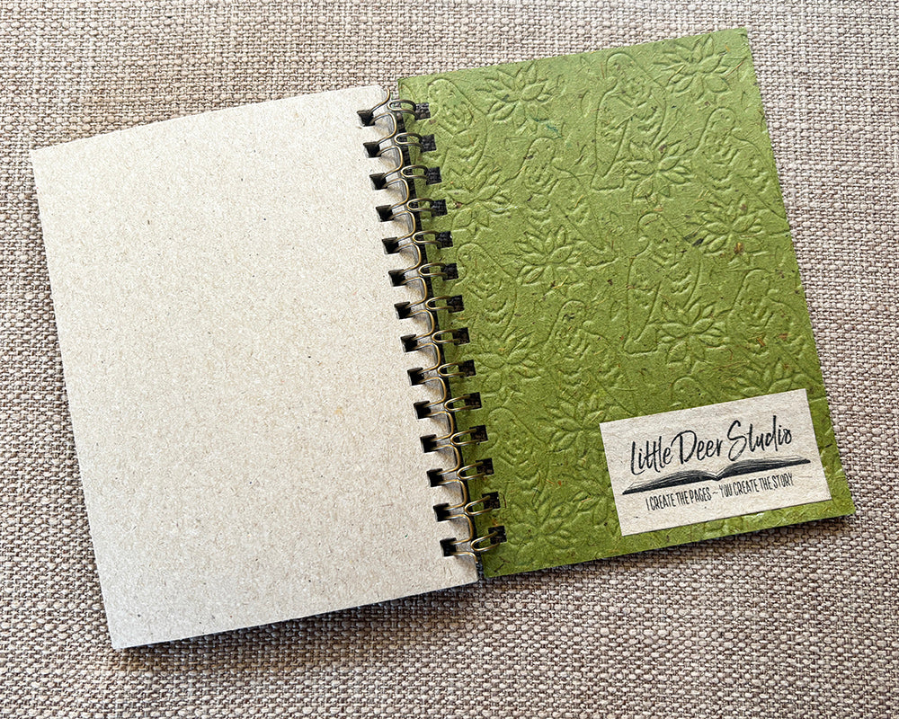 Small embossed notebook - Grass Green