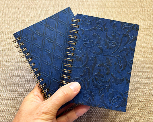 Small embossed notebook - Dark Blue