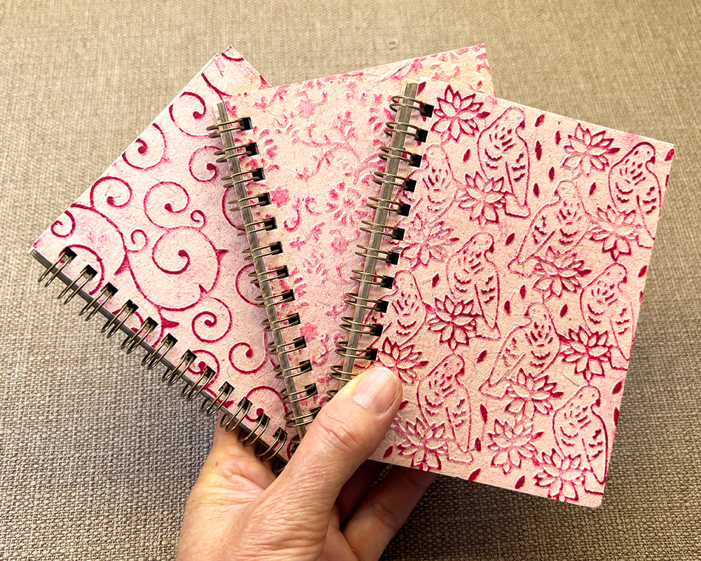 Small embossed notebook - Pale Pink