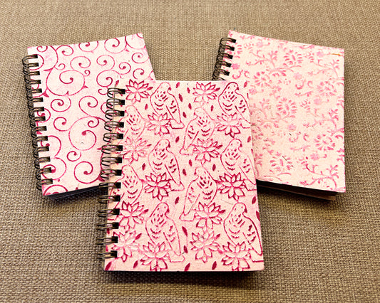 Small embossed notebook - Pale Pink