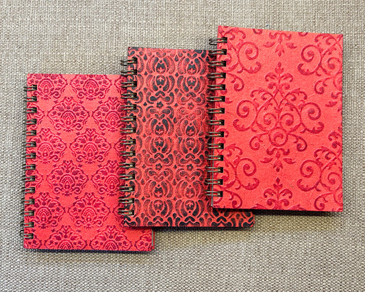 Small embossed notebook - Red