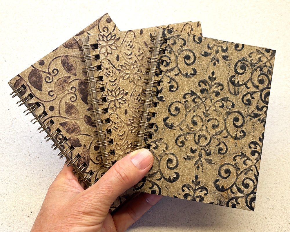 Small embossed notebook - Tan