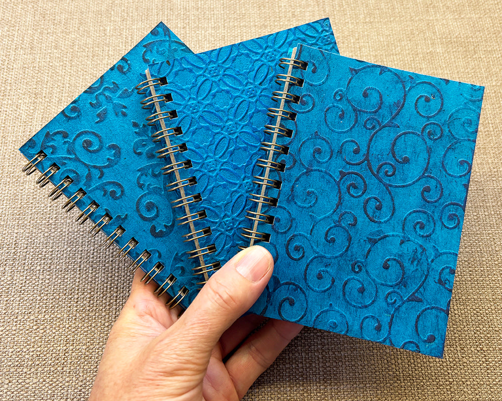 Small embossed notebook - Turquoise