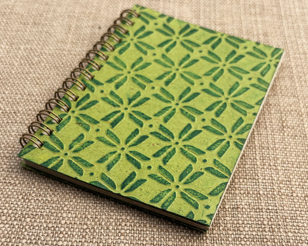 Small embossed notebook - Grass Green