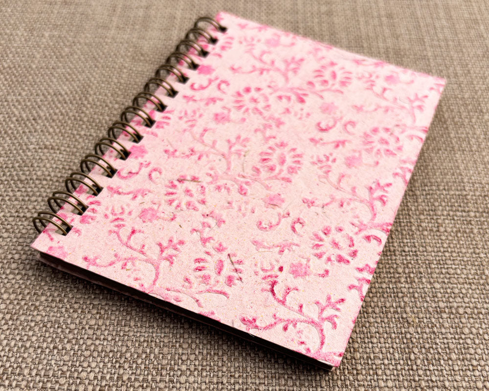 Small embossed notebook - Pale Pink