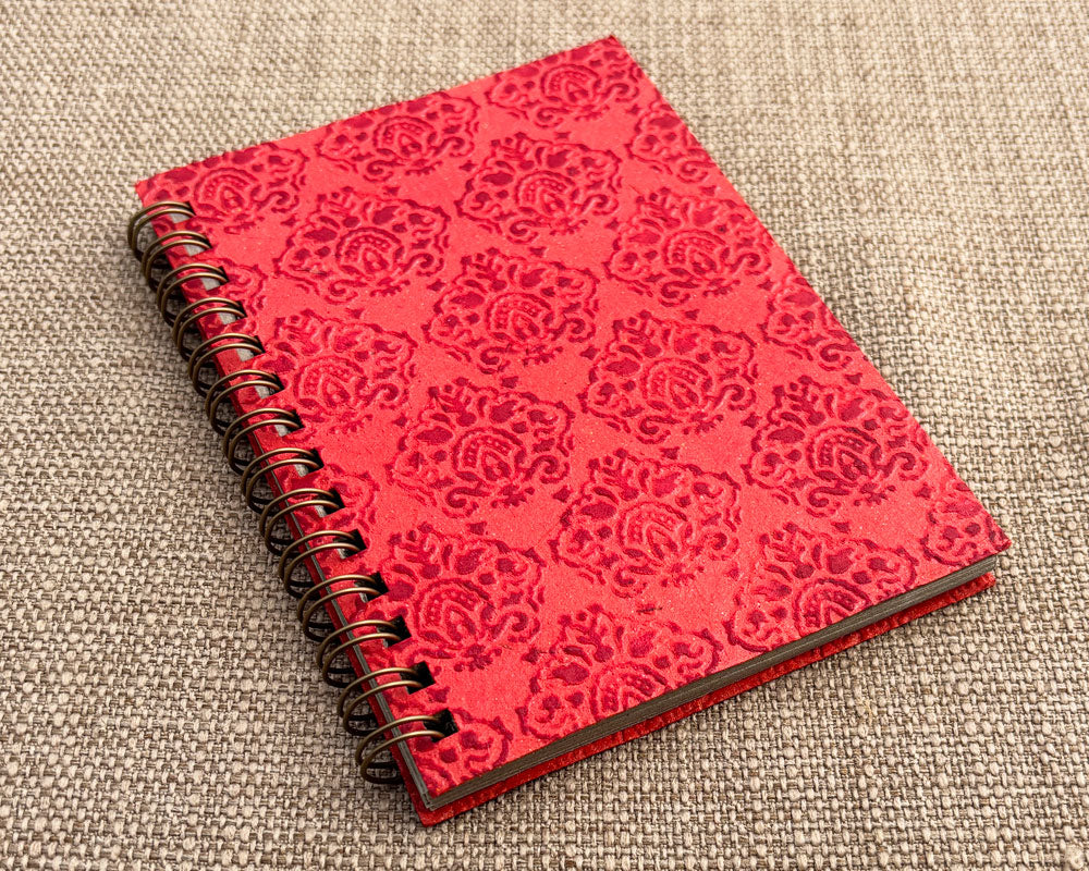 Small embossed notebook - Red