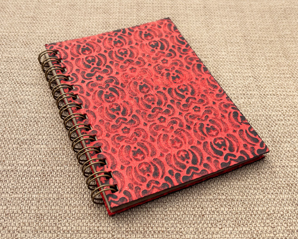 Small embossed notebook - Red