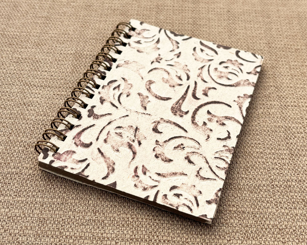 Small embossed notebook -  White